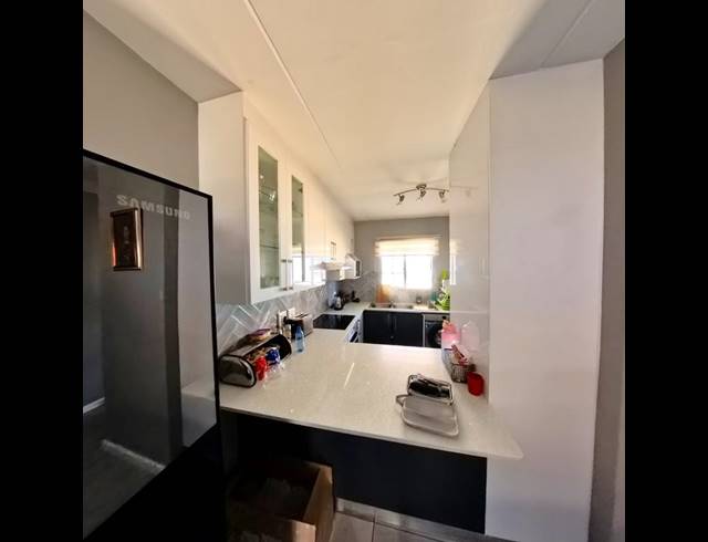 3 BEDROOM APARTMENT FOR SALE IN NOORDWYK